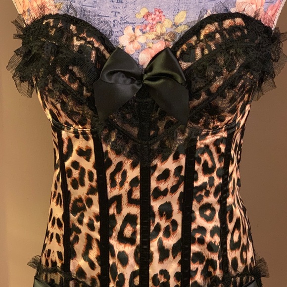 NWOT Leopard print & black lace corset - Picture 1 of 6